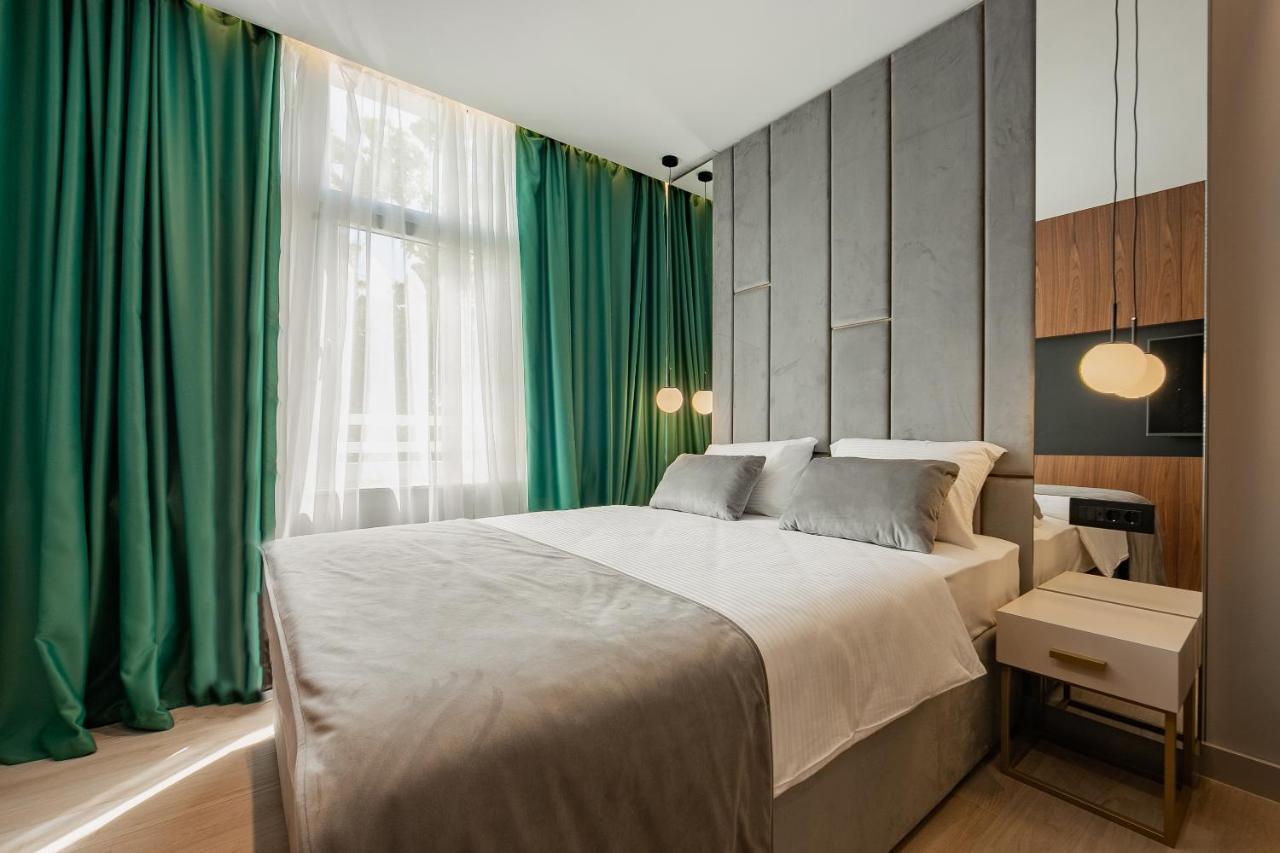 Caldo Luxury Rooms สปลิท ภายนอก รูปภาพ