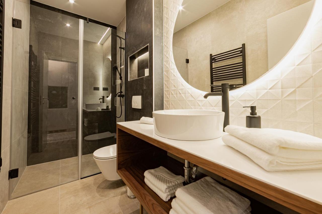 Caldo Luxury Rooms สปลิท ภายนอก รูปภาพ